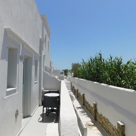 Happy Fish Rooms- Beachfront 佩里萨 外观 照片